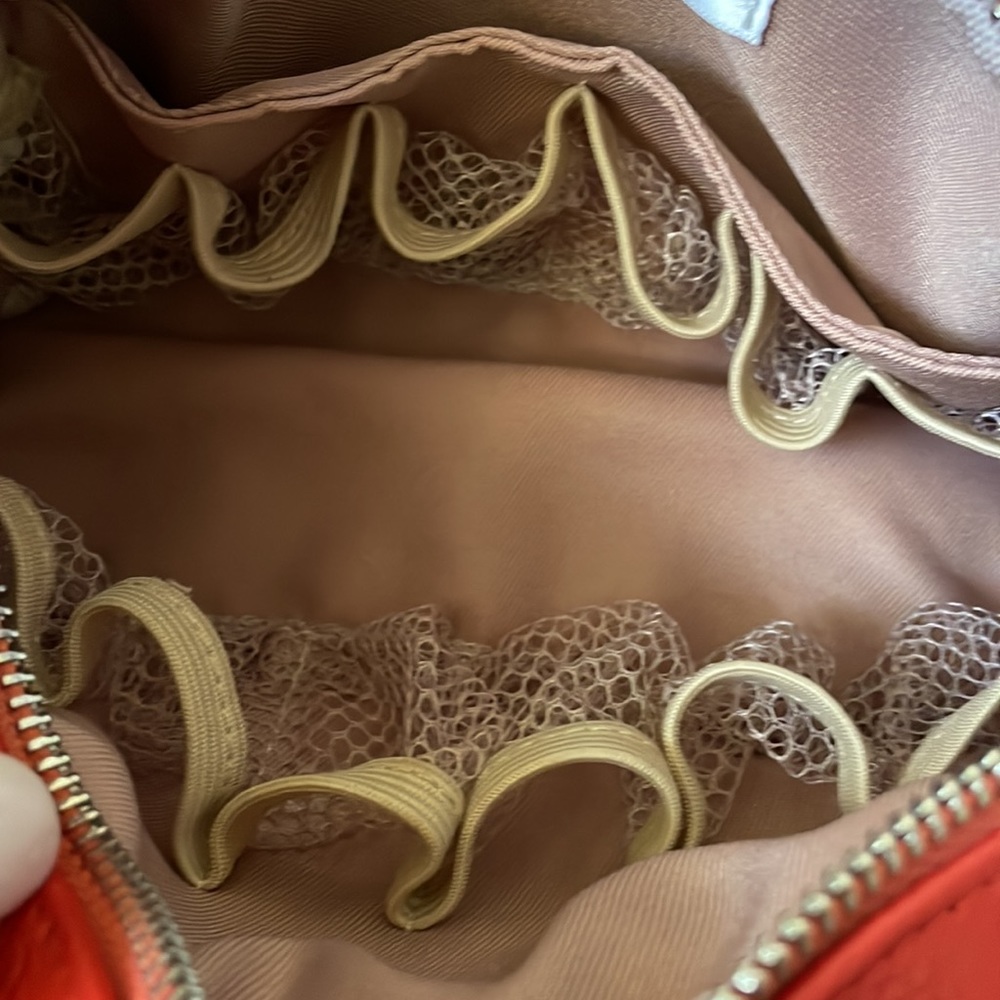 Share Oils Cosmetic Bag - Picture 8 of 11